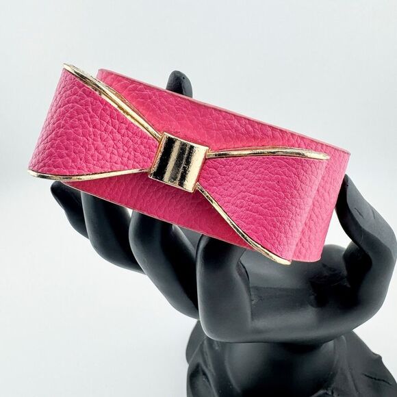 Vintage Y2K Pink Leatherette Bow Cuff Bracelet Retro Coquette Statement - Picture 1 of 7